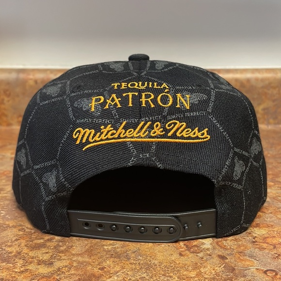 Mitchell and Ness SnapBack with Patron Tequila design - Picture 2 of 2